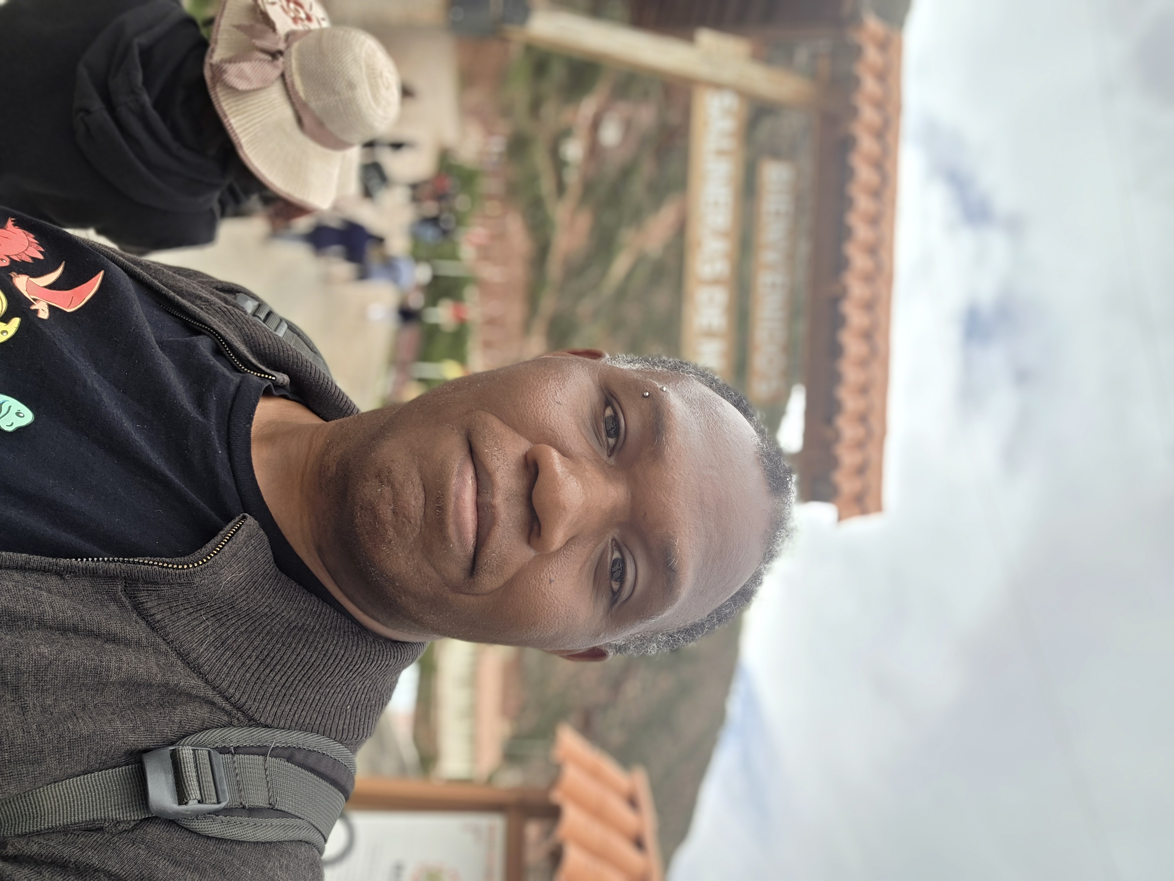 Salineras de Maras entrance sign selfie